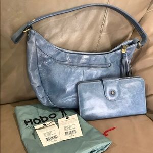 Hobo bag and matching wallet